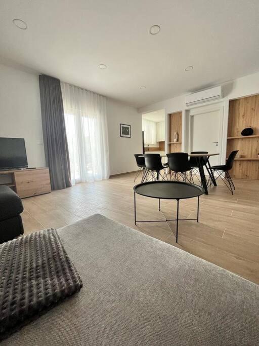 Blue Apartment With Shared Pool Сплит Экстерьер фото
